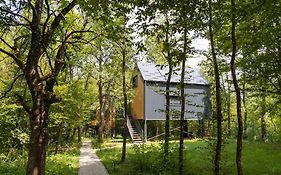 Tree Elements Treehouse Retreat